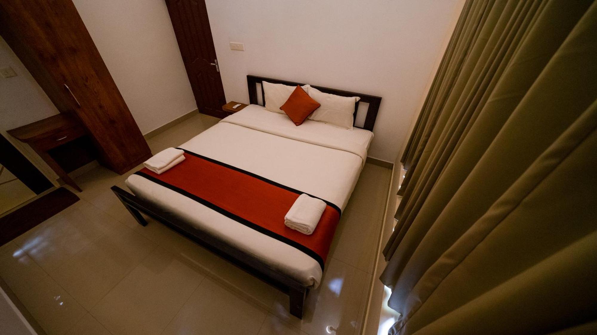 Vythiri Holiday Resort, Wayanad Buitenkant foto