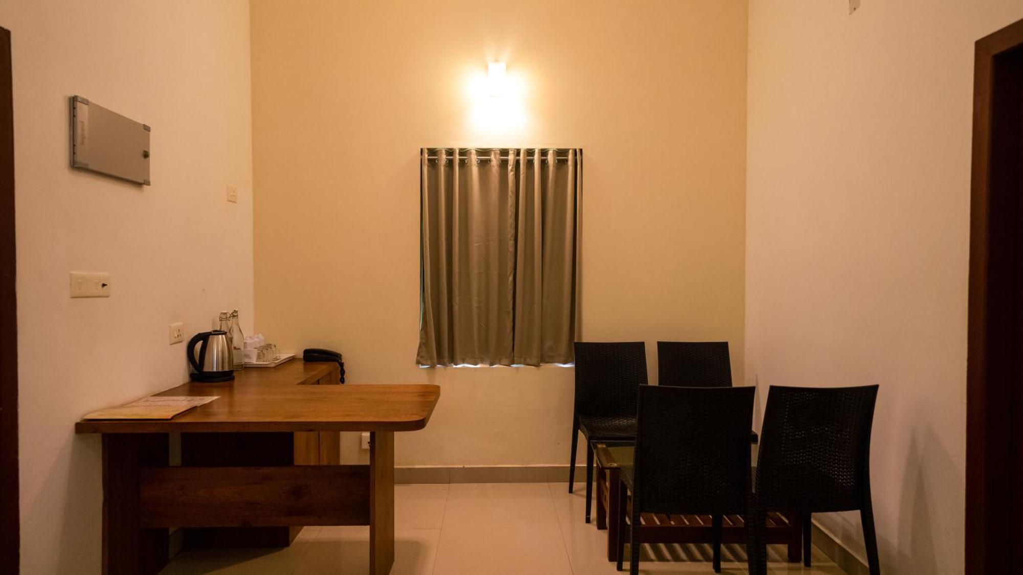 Vythiri Holiday Resort, Wayanad Buitenkant foto