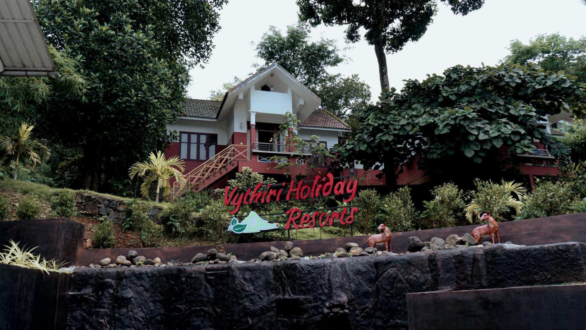 Vythiri Holiday Resort, Wayanad Buitenkant foto