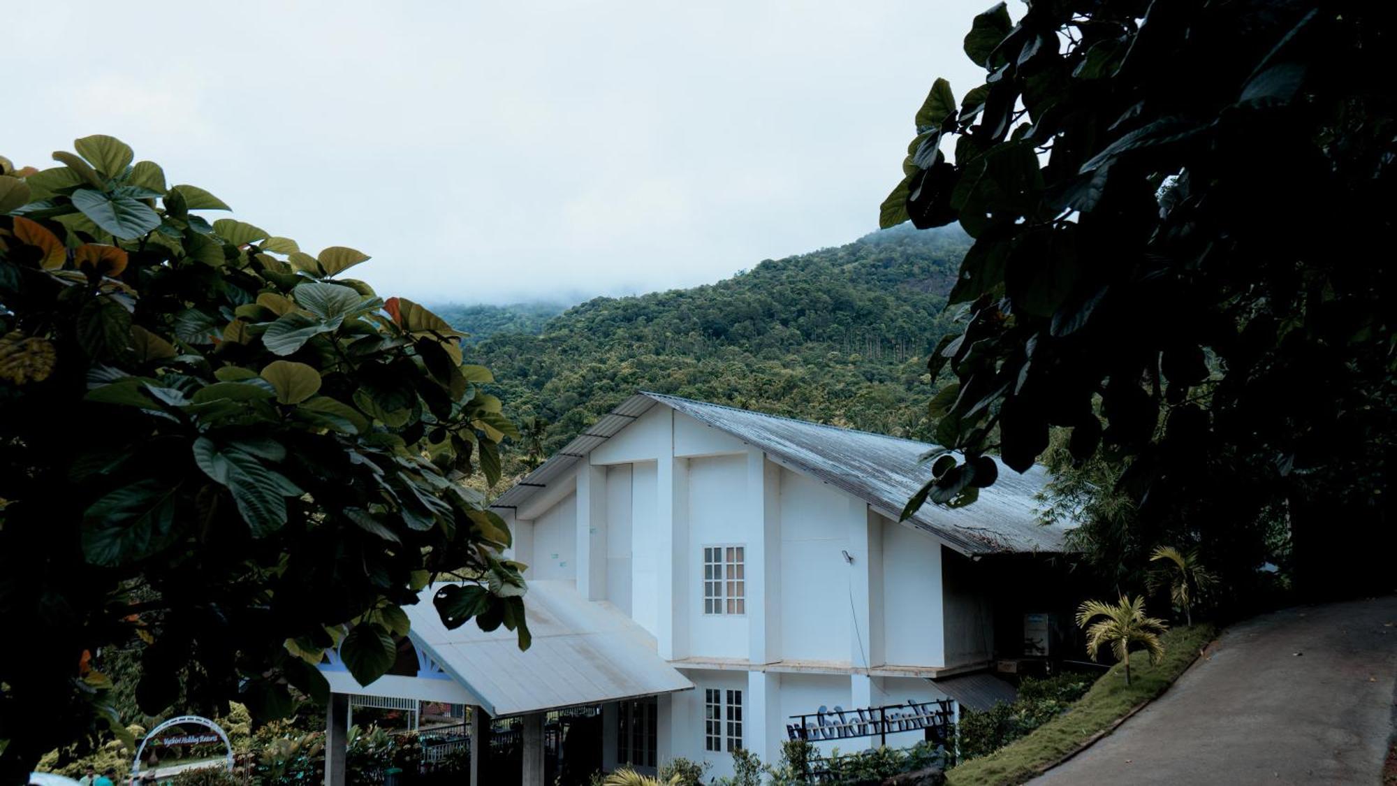 Vythiri Holiday Resort, Wayanad Buitenkant foto