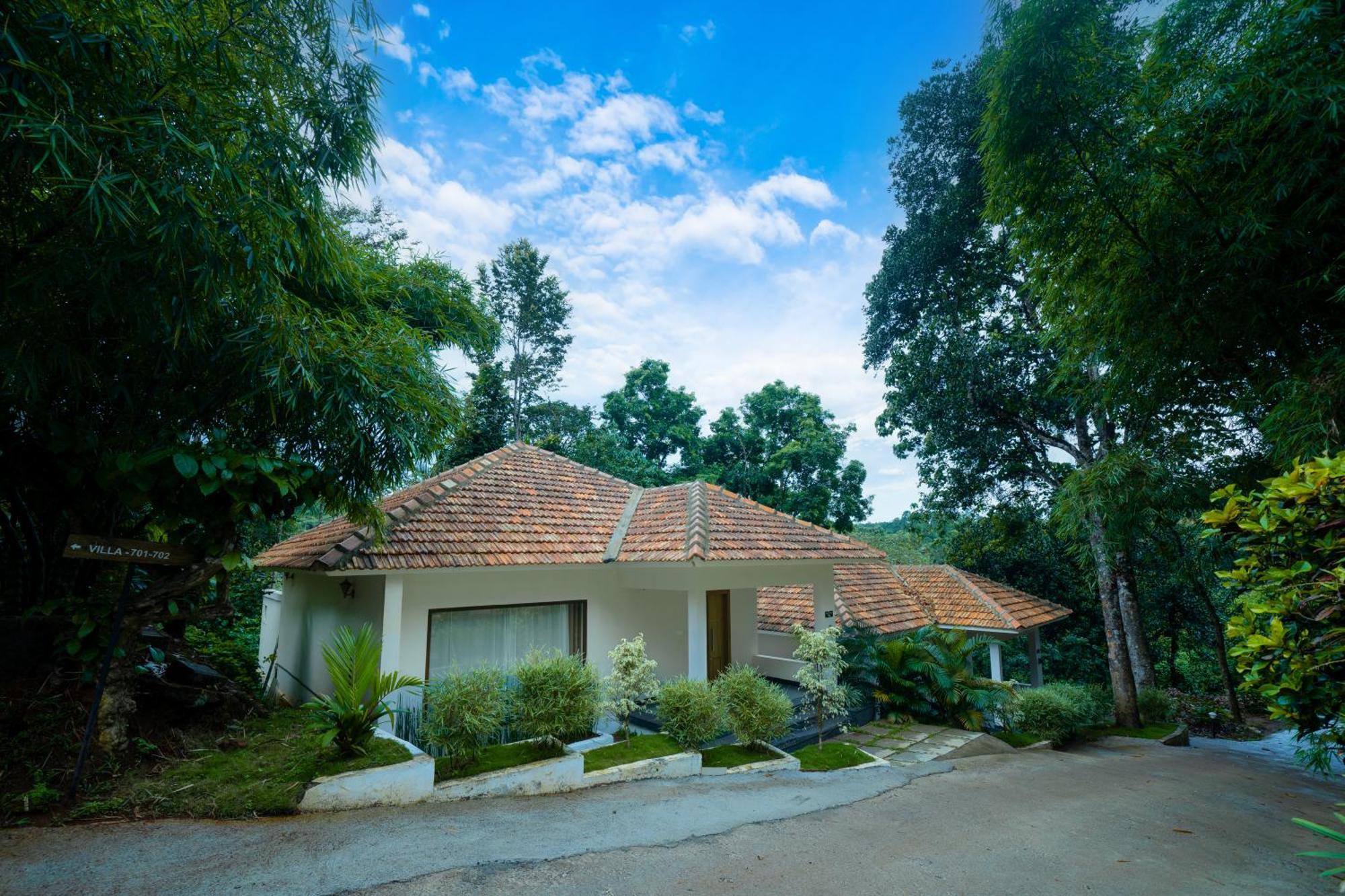 Vythiri Holiday Resort, Wayanad Buitenkant foto